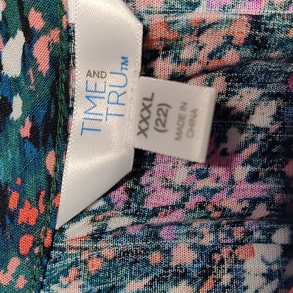 Women's Time and True Floral Top Size XXXL - Picture 2 of 6